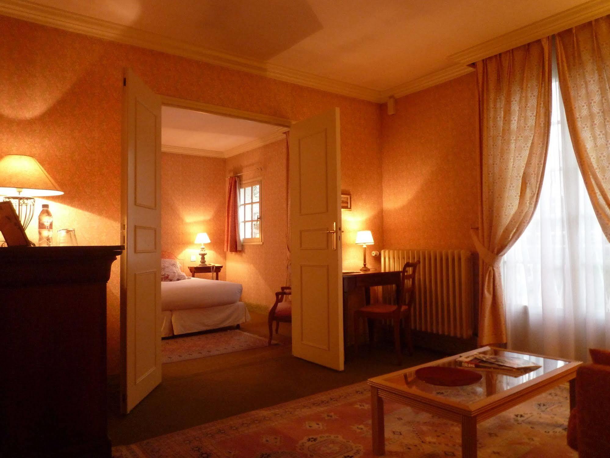 Hotel La Tonnellerie Beaugency Exterior foto